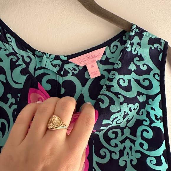 NWOT Lilly Pulitzer Silk Pink & Blue Floral Tank w/ Gold Buttons, size: M - Picture 2 of 3